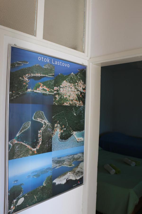 Apartments Leo Katic Lastovo Exterior photo