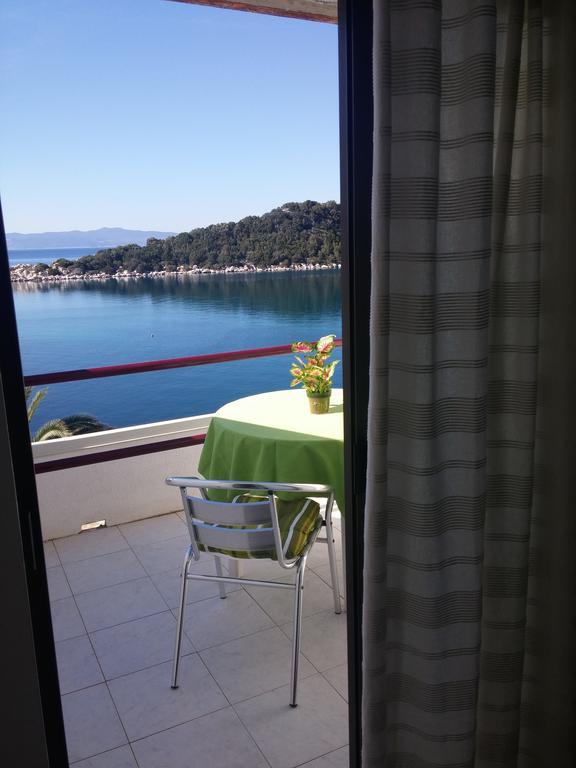 Apartments Leo Katic Lastovo Exterior photo